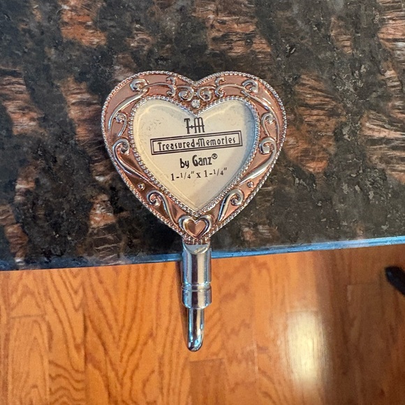 Heart Picture Frame Purse Hanger - Picture 3 of 3